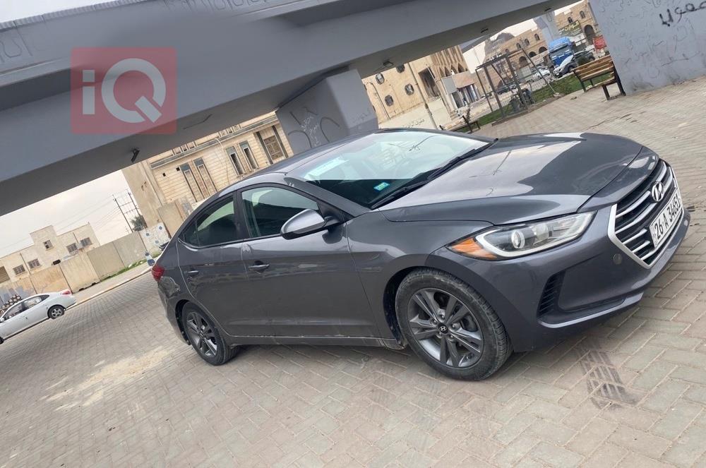 هیۆندای ئەلەنترا